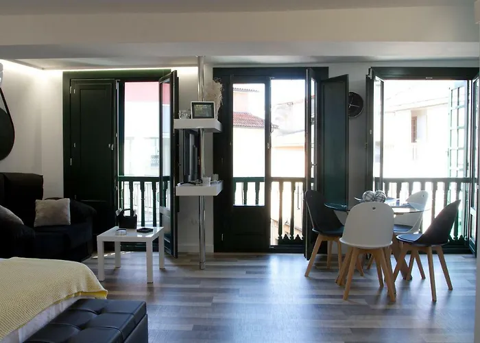 Acio Espumoso. Loft Casco Historico En Ourense
